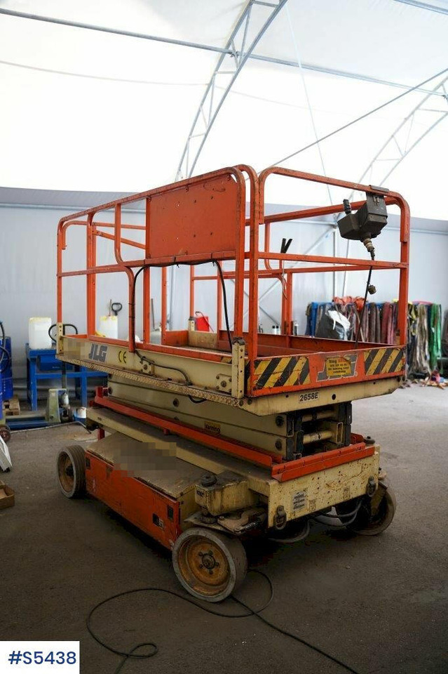 JLG 2658e Scissor lift - Škarasta podizna platforma: slika JLG 2658e Scissor lift - Škarasta podizna platforma JLG 2658e Scissor lift - Škarasta podizna platforma: slika JLG 2658e Scissor lift - Škarasta podizna platforma