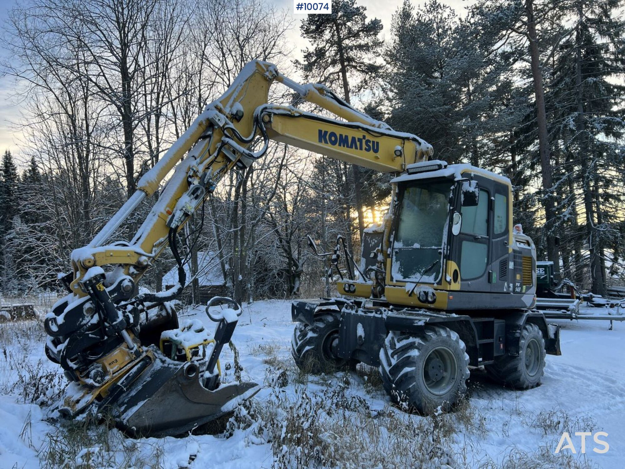 Komatsu PW148 Wheeled excavator with rotor and buckets - Bager na kotačima: slika Komatsu PW148 Wheeled excavator with rotor and buckets - Bager na kotačima Komatsu PW148 Wheeled excavator with rotor and buckets - Bager na kotačima: slika Komatsu PW148 Wheeled excavator with rotor and buckets - Bager na kotačima