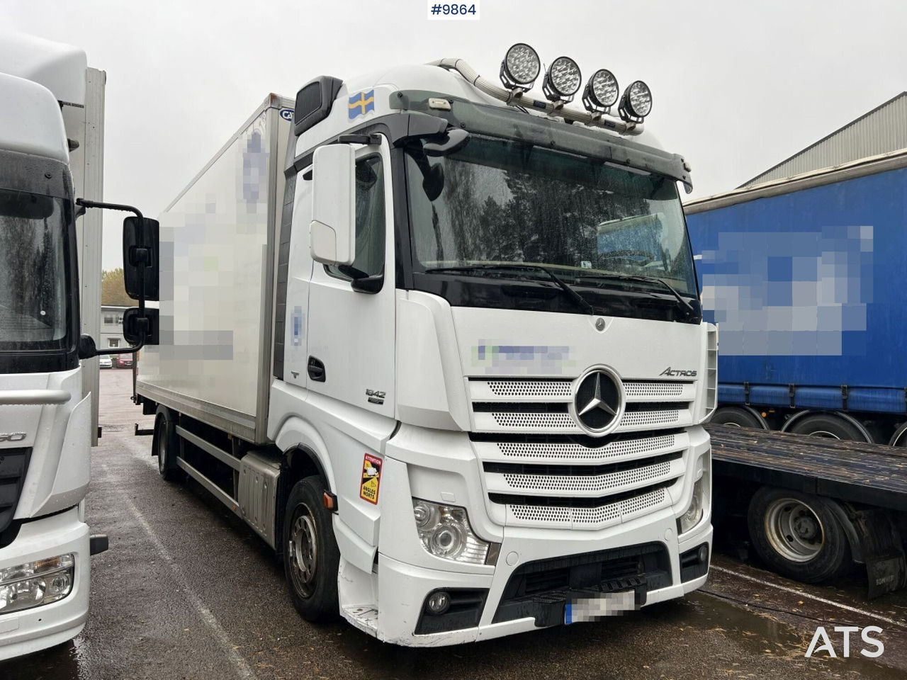 MERCEDES-BENZ ACTROS 963-0-A Box truck with tail lift - Kamion sandučar: slika MERCEDES-BENZ ACTROS 963-0-A Box truck with tail lift - Kamion sandučar MERCEDES-BENZ ACTROS 963-0-A Box truck with tail lift - Kamion sandučar: slika MERCEDES-BENZ ACTROS 963-0-A Box truck with tail lift - Kamion sandučar