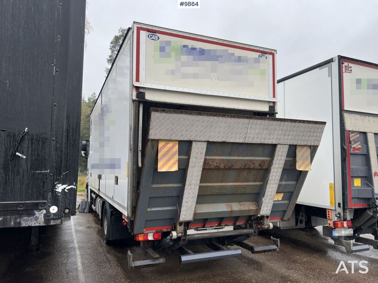 MERCEDES-BENZ ACTROS 963-0-A Box truck with tail lift - Kamion sandučar: slika MERCEDES-BENZ ACTROS 963-0-A Box truck with tail lift - Kamion sandučar MERCEDES-BENZ ACTROS 963-0-A Box truck with tail lift - Kamion sandučar: slika MERCEDES-BENZ ACTROS 963-0-A Box truck with tail lift - Kamion sandučar