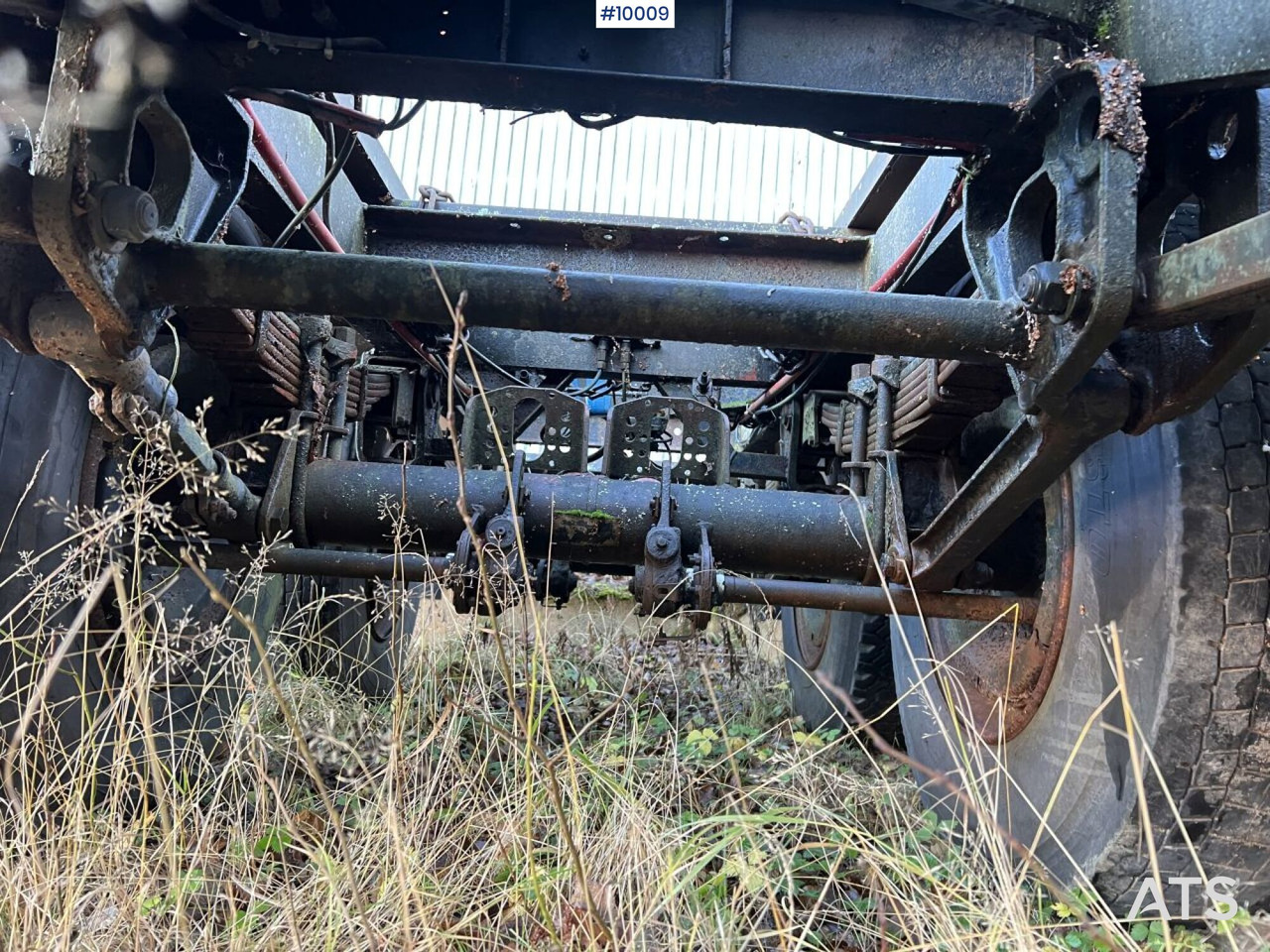 Prikolica s niskim utovarivačem Machine trolley with ramps: slika Prikolica s niskim utovarivačem Machine trolley with ramps