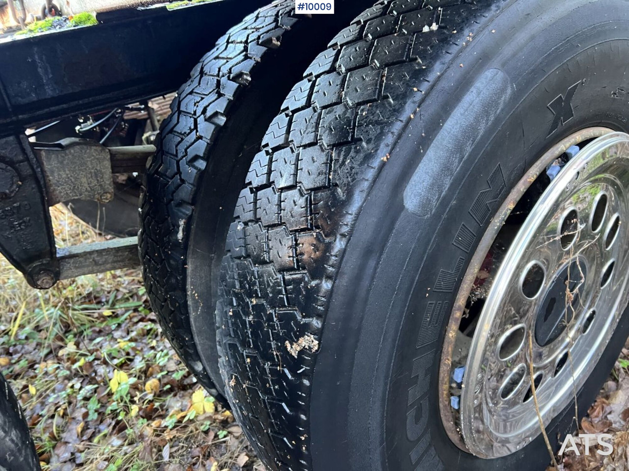Prikolica s niskim utovarivačem Machine trolley with ramps: slika Prikolica s niskim utovarivačem Machine trolley with ramps