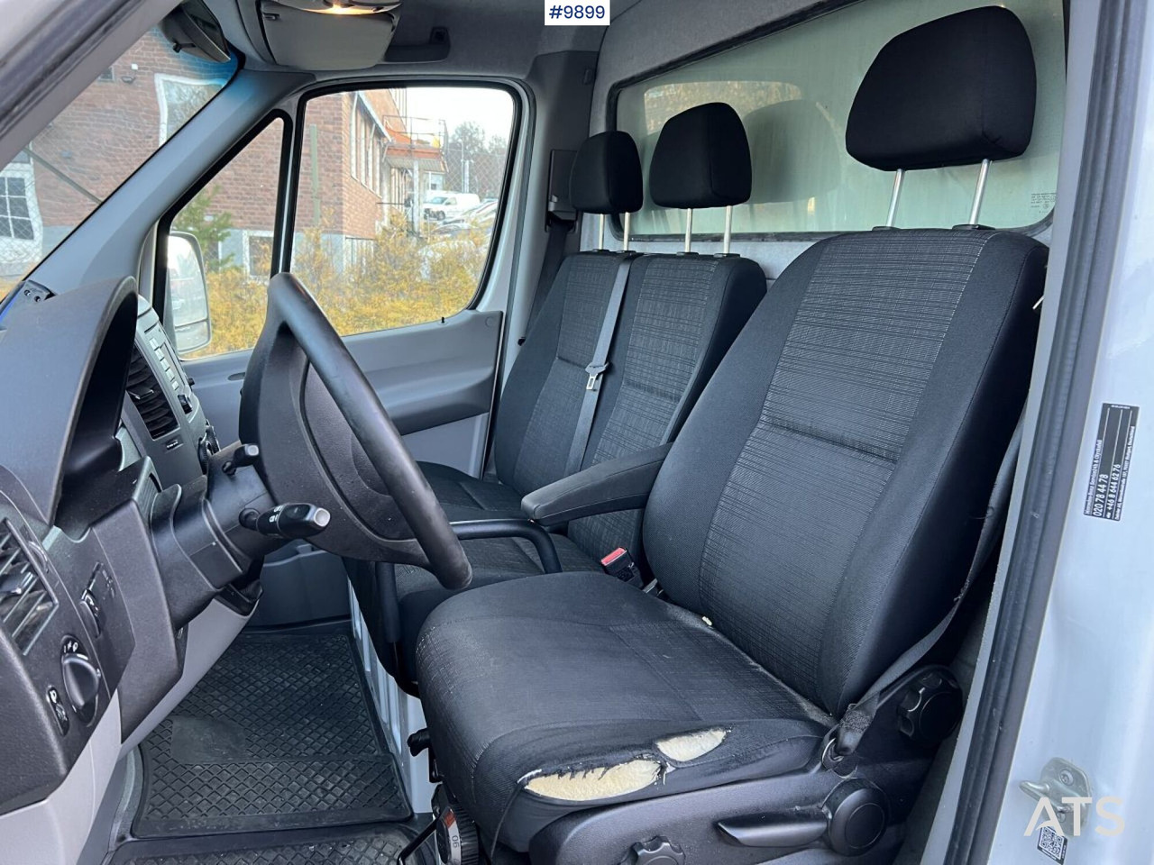 Mercedes Benz Sprinter Skåpbil med bakgavellyft - Dostavno vozilo sa zatvorenim sandukom: slika  Mercedes Benz Sprinter Skåpbil med bakgavellyft - Dostavno vozilo sa zatvorenim sandukom Mercedes Benz Sprinter Skåpbil med bakgavellyft - Dostavno vozilo sa zatvorenim sandukom: slika  Mercedes Benz Sprinter Skåpbil med bakgavellyft - Dostavno vozilo sa zatvorenim sandukom