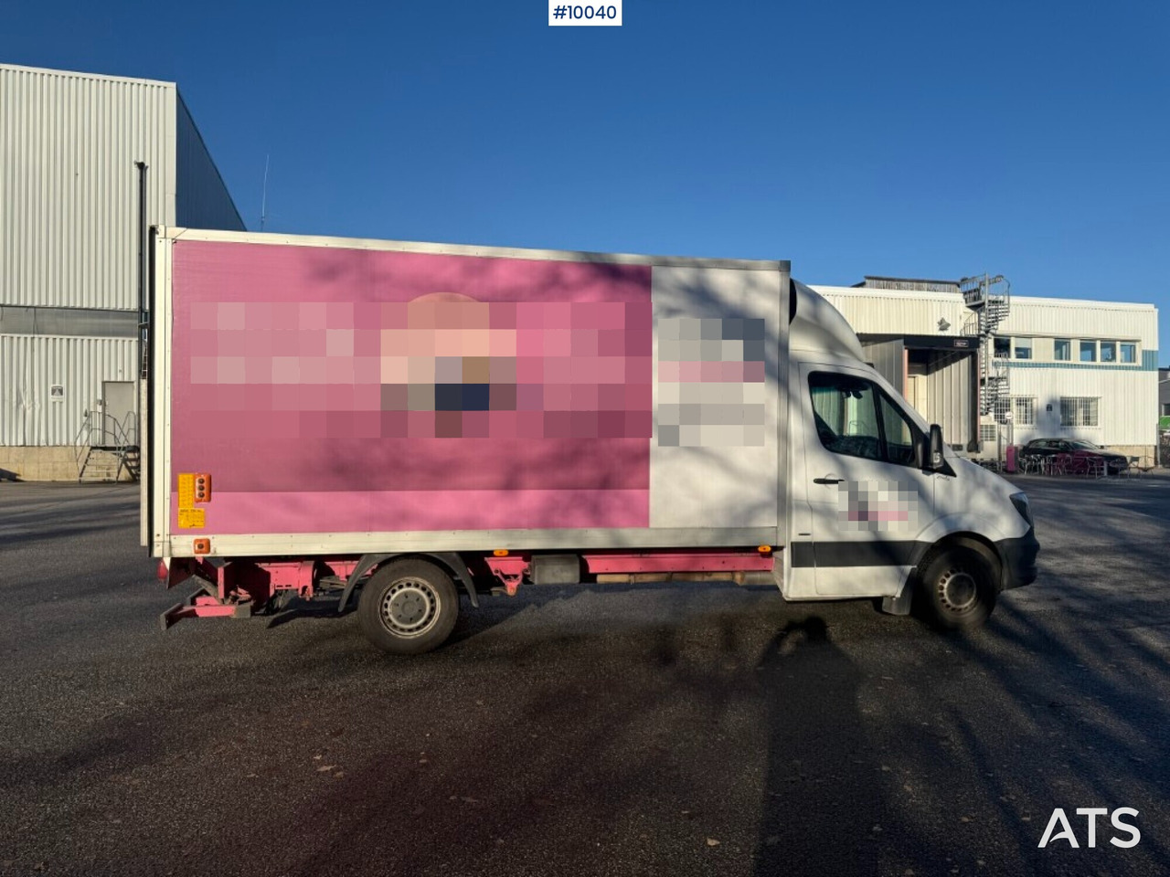 Dostavno vozilo sa zatvorenim sandukom Mercedes Benz Sprinter with tail lift: slika Dostavno vozilo sa zatvorenim sandukom Mercedes Benz Sprinter with tail lift Dostavno vozilo sa zatvorenim sandukom Mercedes Benz Sprinter with tail lift: slika Dostavno vozilo sa zatvorenim sandukom Mercedes Benz Sprinter with tail lift