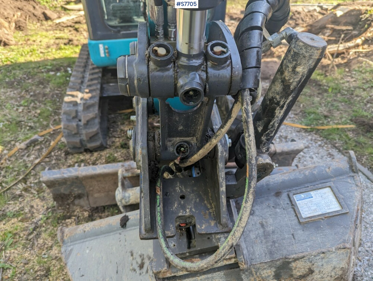 Mini excavator Sunward SWE20F with buckets SEE VIDEO - Bager: slika Mini excavator Sunward SWE20F with buckets SEE VIDEO - Bager Mini excavator Sunward SWE20F with buckets SEE VIDEO - Bager: slika Mini excavator Sunward SWE20F with buckets SEE VIDEO - Bager