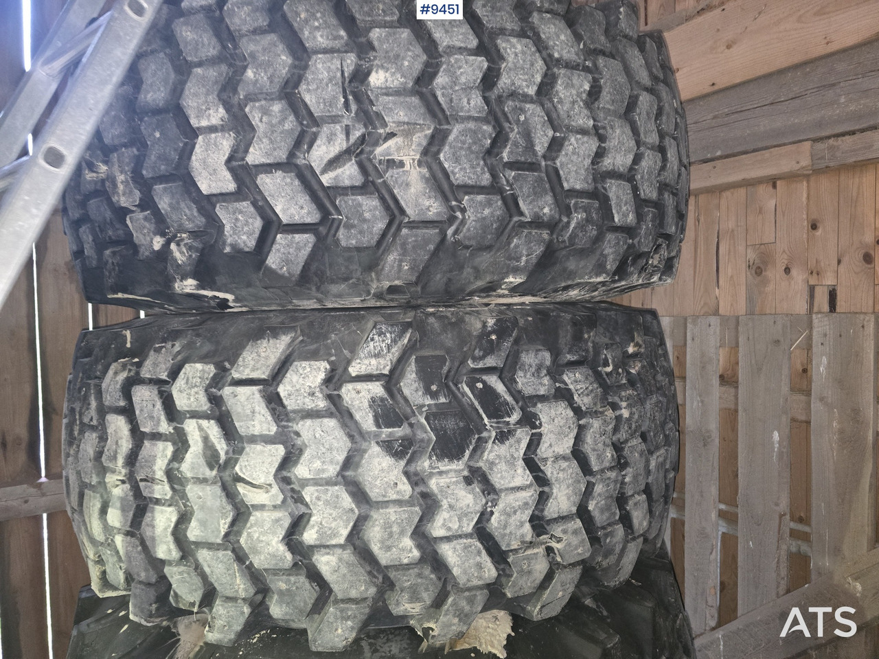 NOKIAN TIRE AND RIM FOR HUDDIG - Građevinska oprema: slika NOKIAN TIRE AND RIM FOR HUDDIG - Građevinska oprema NOKIAN TIRE AND RIM FOR HUDDIG - Građevinska oprema: slika NOKIAN TIRE AND RIM FOR HUDDIG - Građevinska oprema