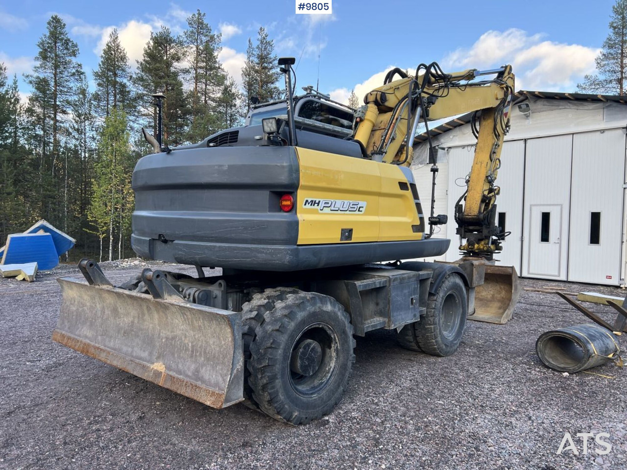 New Holland, MH-Plus-C Wheel excavator with excavation system, rotor, and grader bucket - Bager na kotačima: slika  New Holland, MH-Plus-C Wheel excavator with excavation system, rotor, and grader bucket - Bager na kotačima New Holland, MH-Plus-C Wheel excavator with excavation system, rotor, and grader bucket - Bager na kotačima: slika  New Holland, MH-Plus-C Wheel excavator with excavation system, rotor, and grader bucket - Bager na kotačima