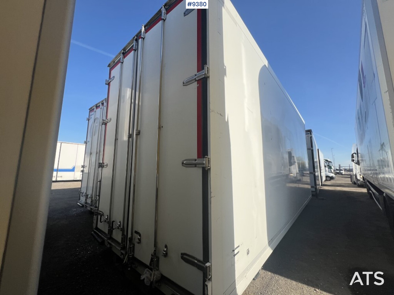 Refrigerated trailer cabinet Ekeri - Izmjenjivi sanduk hladnjaka: slika Refrigerated trailer cabinet Ekeri - Izmjenjivi sanduk hladnjaka Refrigerated trailer cabinet Ekeri - Izmjenjivi sanduk hladnjaka: slika Refrigerated trailer cabinet Ekeri - Izmjenjivi sanduk hladnjaka