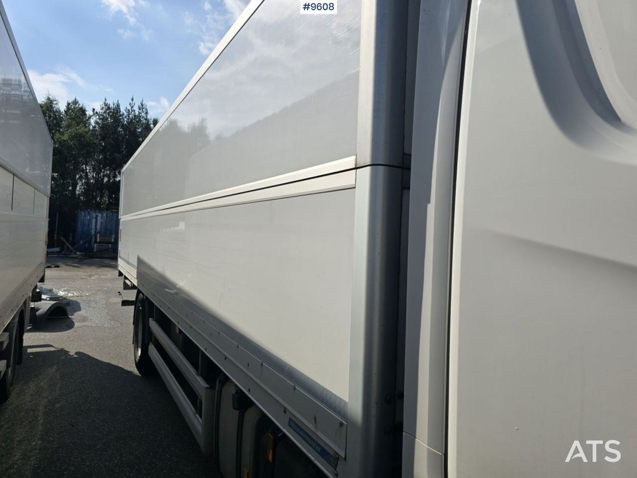 Kamion sandučar Scania P250 Liftable and lowerable body: slika Kamion sandučar Scania P250 Liftable and lowerable body Kamion sandučar Scania P250 Liftable and lowerable body: slika Kamion sandučar Scania P250 Liftable and lowerable body