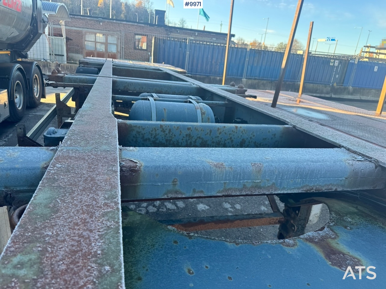 Schweriner CS40 container chassis. - Poluprikolica-šasija: slika Schweriner CS40 container chassis. - Poluprikolica-šasija Schweriner CS40 container chassis. - Poluprikolica-šasija: slika Schweriner CS40 container chassis. - Poluprikolica-šasija