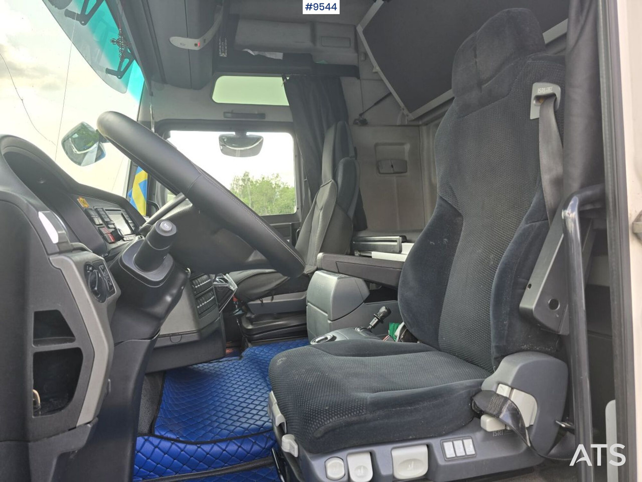 Tegljač Tractor Unit MAN TGX 6x2: slika Tegljač Tractor Unit MAN TGX 6x2