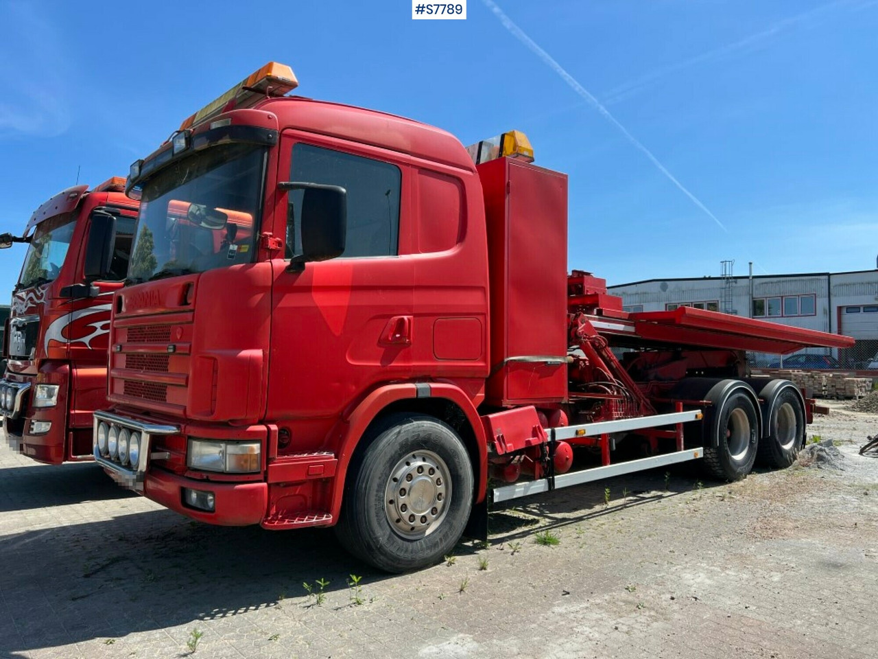 Tow truck with suspension device SCANIA R144 6X4 - Kamion za vuču: slika Tow truck with suspension device SCANIA R144 6X4 - Kamion za vuču Tow truck with suspension device SCANIA R144 6X4 - Kamion za vuču: slika Tow truck with suspension device SCANIA R144 6X4 - Kamion za vuču
