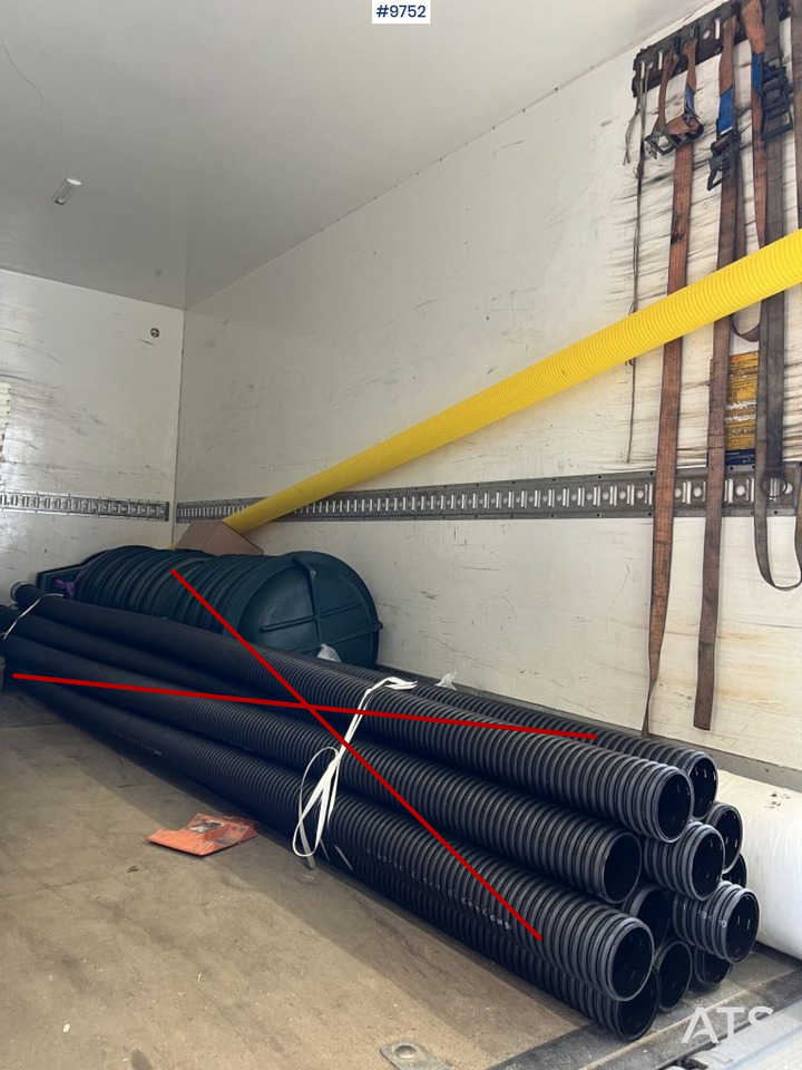 Dostavno vozilo sa zatvorenim sandukom Volkswagen Crafter with tail lift: slika Dostavno vozilo sa zatvorenim sandukom Volkswagen Crafter with tail lift