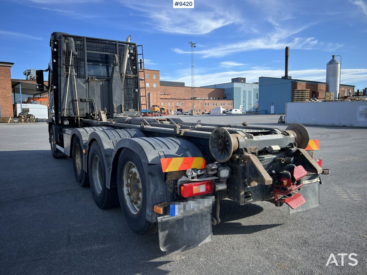 Volvo FH16 8*4 Tridem Hooklift - Kamion s kukastom dizalicom: slika Volvo FH16 8*4 Tridem Hooklift - Kamion s kukastom dizalicom Volvo FH16 8*4 Tridem Hooklift - Kamion s kukastom dizalicom: slika Volvo FH16 8*4 Tridem Hooklift - Kamion s kukastom dizalicom