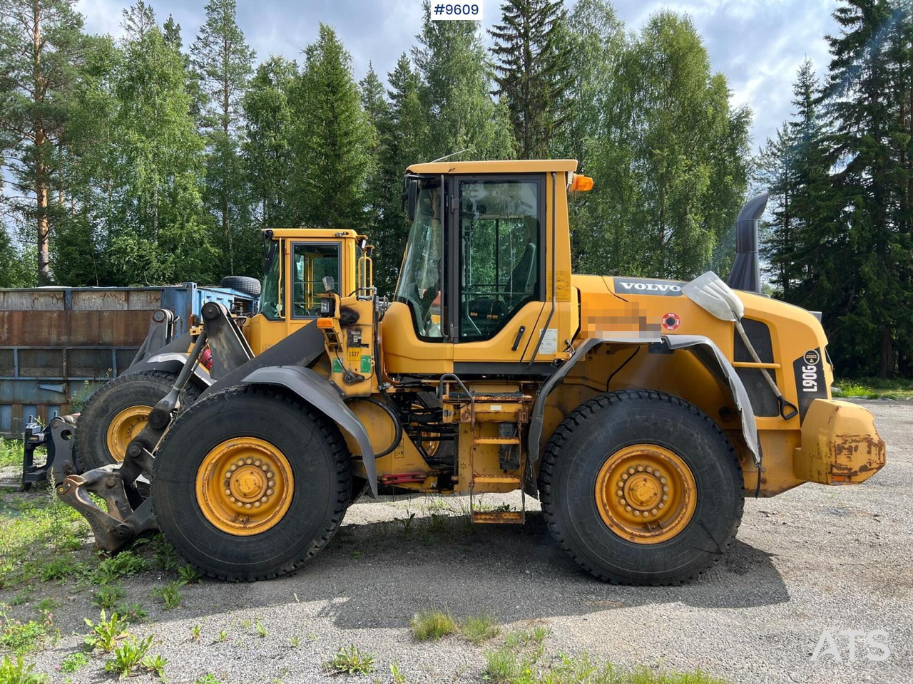 Volvo L90 G wheel loader - Utovarivač na kotačima: slika Volvo L90 G wheel loader - Utovarivač na kotačima Volvo L90 G wheel loader - Utovarivač na kotačima: slika Volvo L90 G wheel loader - Utovarivač na kotačima