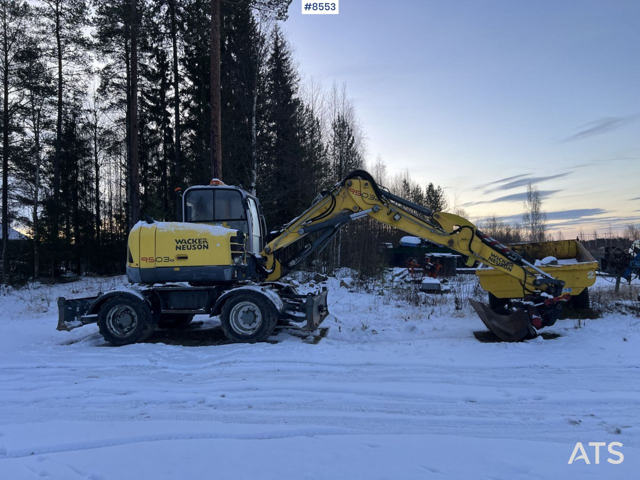 Wacker Neuson 9503 Wheeled excavator, wagon and gears - Bager na kotačima: slika Wacker Neuson 9503 Wheeled excavator, wagon and gears - Bager na kotačima Wacker Neuson 9503 Wheeled excavator, wagon and gears - Bager na kotačima: slika Wacker Neuson 9503 Wheeled excavator, wagon and gears - Bager na kotačima