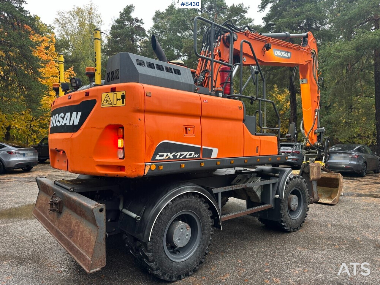 Wheeled Excavator Doosan DX170W (See video) - Bager na kotačima: slika Wheeled Excavator Doosan DX170W (See video) - Bager na kotačima Wheeled Excavator Doosan DX170W (See video) - Bager na kotačima: slika Wheeled Excavator Doosan DX170W (See video) - Bager na kotačima