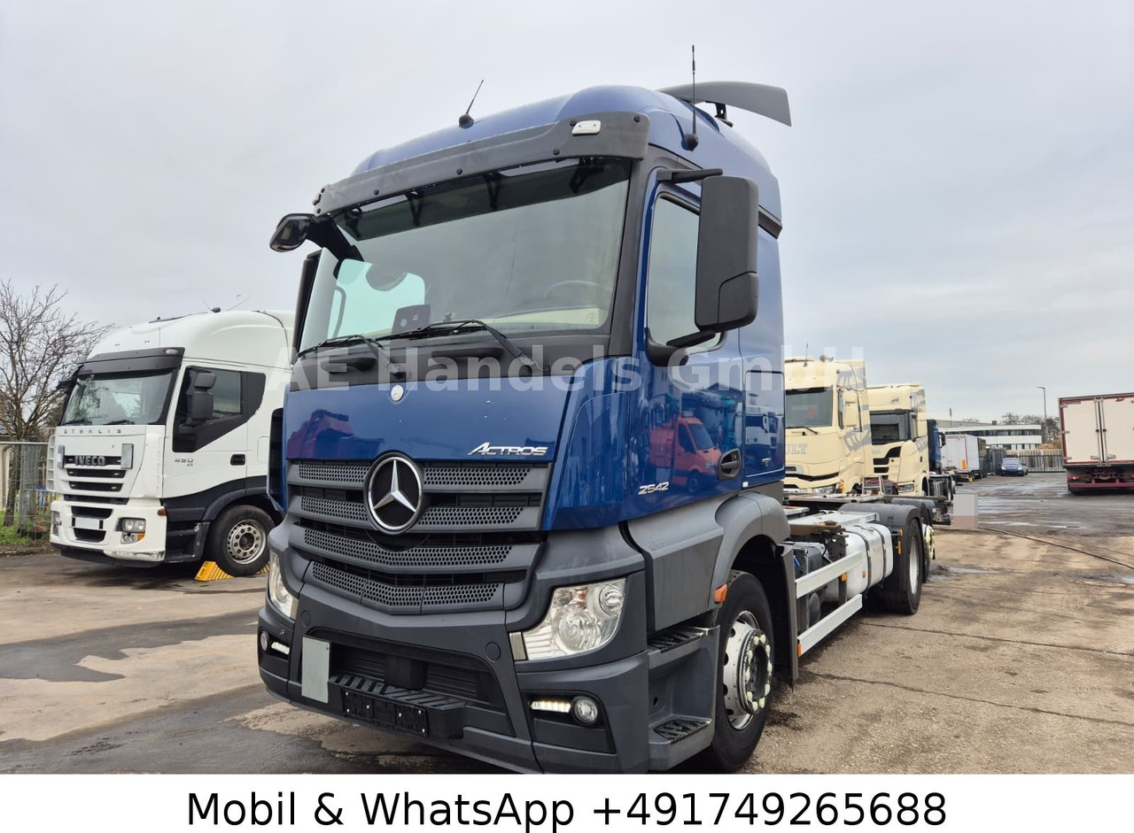 Mercedes-Benz Actros 4 2542 StreamSpace LL BDF *Retader/Multi - Transporter kontejnera/ Kamion s izmjenjivim sanducima: slika Mercedes-Benz Actros 4 2542 StreamSpace LL BDF *Retader/Multi - Transporter kontejnera/ Kamion s izmjenjivim sanducima Mercedes-Benz Actros 4 2542 StreamSpace LL BDF *Retader/Multi - Transporter kontejnera/ Kamion s izmjenjivim sanducima: slika Mercedes-Benz Actros 4 2542 StreamSpace LL BDF *Retader/Multi - Transporter kontejnera/ Kamion s izmjenjivim sanducima