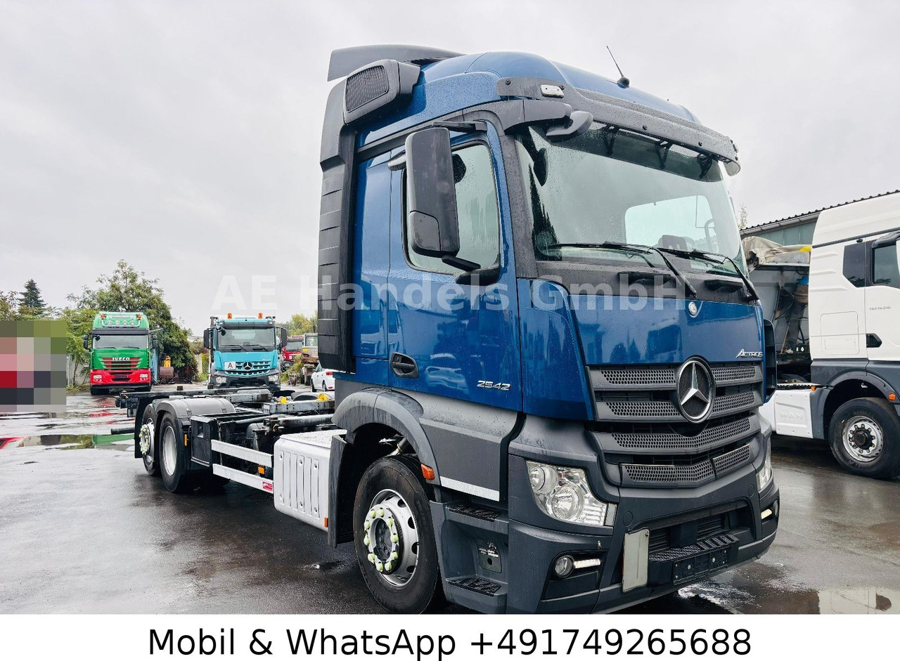 Mercedes-Benz Actros IV 2542 L StreamSpace BDF *Retarder/Lift - Transporter kontejnera/ Kamion s izmjenjivim sanducima: slika Mercedes-Benz Actros IV 2542 L StreamSpace BDF *Retarder/Lift - Transporter kontejnera/ Kamion s izmjenjivim sanducima Mercedes-Benz Actros IV 2542 L StreamSpace BDF *Retarder/Lift - Transporter kontejnera/ Kamion s izmjenjivim sanducima: slika Mercedes-Benz Actros IV 2542 L StreamSpace BDF *Retarder/Lift - Transporter kontejnera/ Kamion s izmjenjivim sanducima
