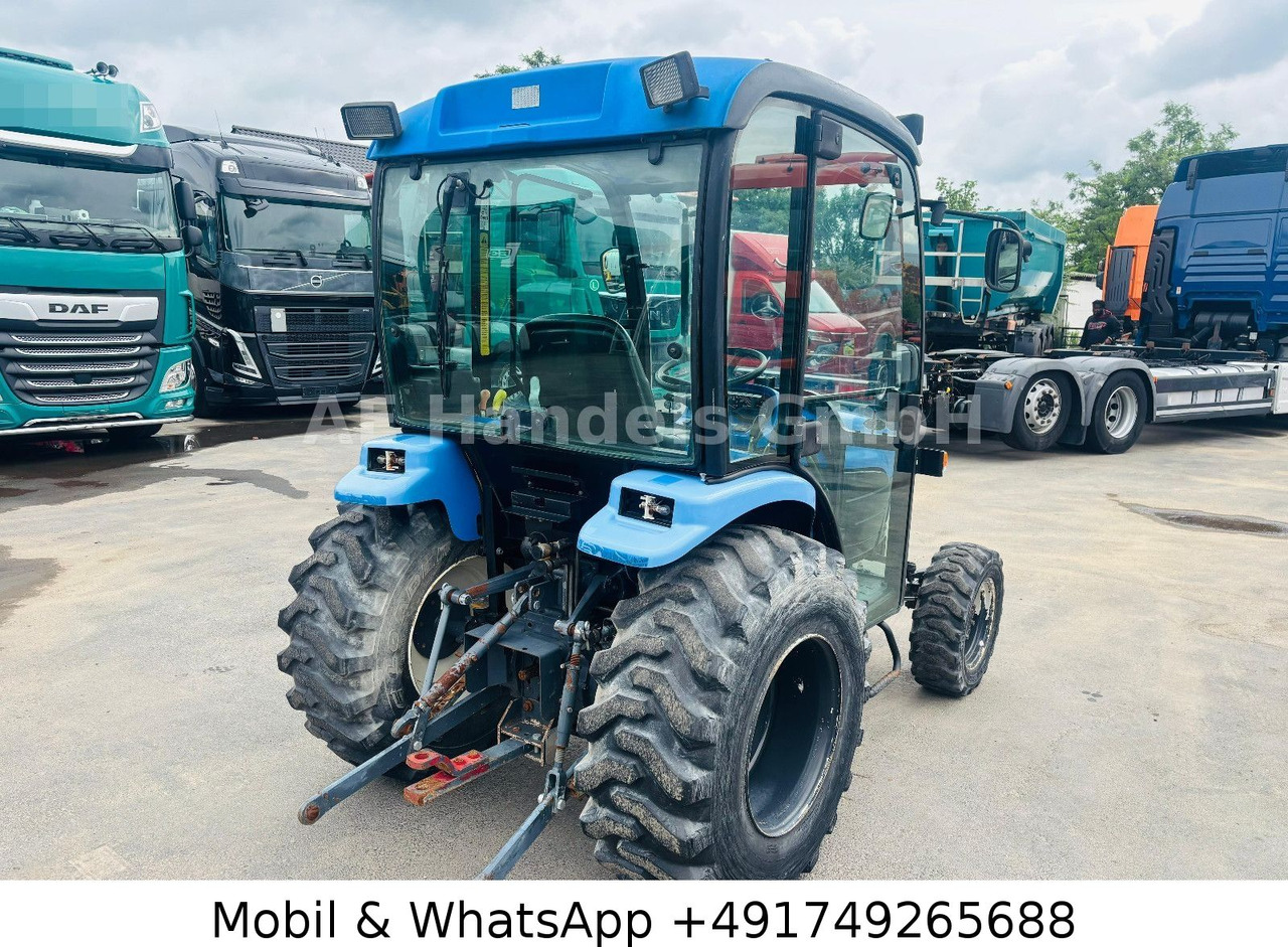 New Holland TC22D Compact Tractor *1500Std./StraßenZulassung - Traktor: slika  New Holland TC22D Compact Tractor *1500Std./StraßenZulassung - Traktor New Holland TC22D Compact Tractor *1500Std./StraßenZulassung - Traktor: slika  New Holland TC22D Compact Tractor *1500Std./StraßenZulassung - Traktor
