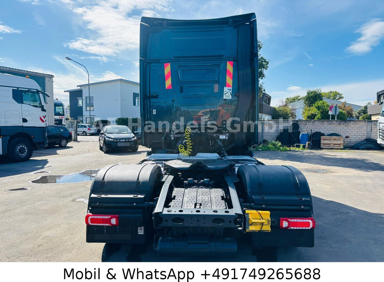 Mercedes-Benz Actros V 1843 L LL LowDeck *Retarder/ACC/2xTank - Tegljač: slika Mercedes-Benz Actros V 1843 L LL LowDeck *Retarder/ACC/2xTank - Tegljač Mercedes-Benz Actros V 1843 L LL LowDeck *Retarder/ACC/2xTank - Tegljač: slika Mercedes-Benz Actros V 1843 L LL LowDeck *Retarder/ACC/2xTank - Tegljač