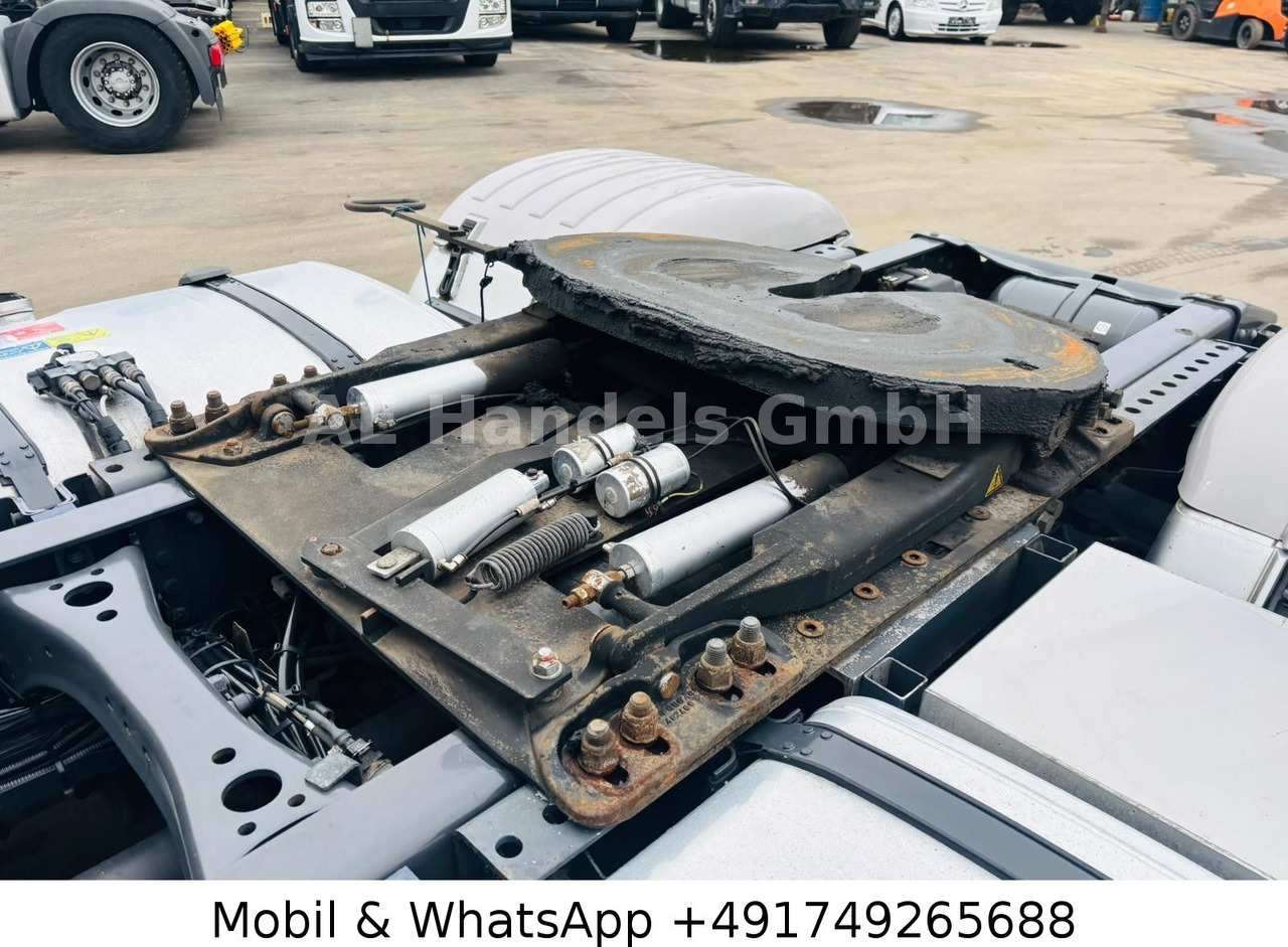 Tegljač Scania R520 V8 Topline LL Low *Retarder/Hubsattel/ACC: slika Tegljač Scania R520 V8 Topline LL Low *Retarder/Hubsattel/ACC Tegljač Scania R520 V8 Topline LL Low *Retarder/Hubsattel/ACC: slika Tegljač Scania R520 V8 Topline LL Low *Retarder/Hubsattel/ACC