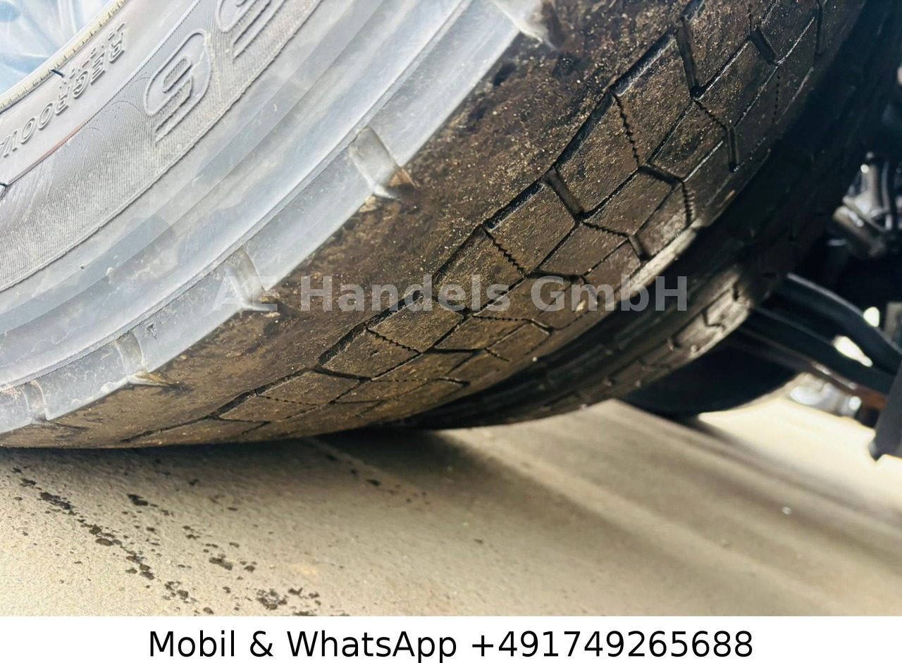 Tegljač Scania R520 V8 Topline LL Low *Retarder/Hubsattel/ACC: slika Tegljač Scania R520 V8 Topline LL Low *Retarder/Hubsattel/ACC Tegljač Scania R520 V8 Topline LL Low *Retarder/Hubsattel/ACC: slika Tegljač Scania R520 V8 Topline LL Low *Retarder/Hubsattel/ACC