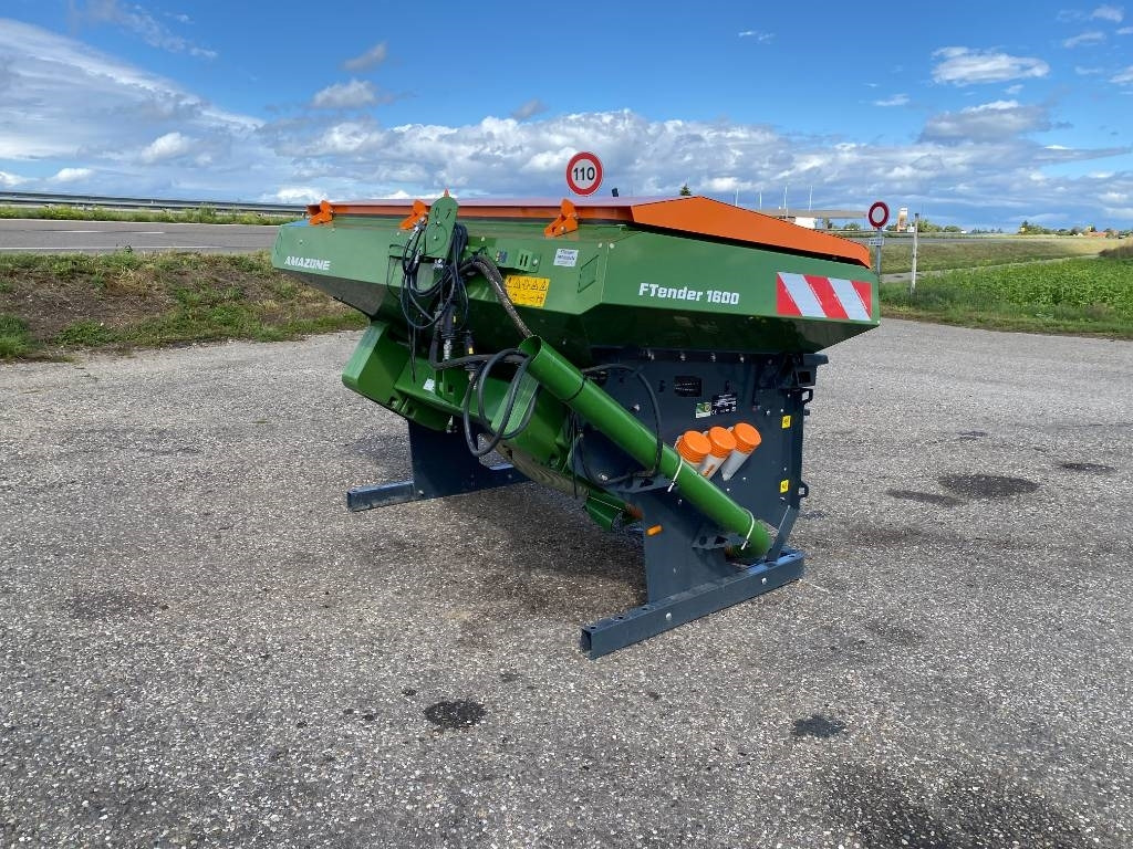 Amazone F-TENDER 1600 Endommagée - Rasipač gnojiva: slika Amazone F-TENDER 1600 Endommagée - Rasipač gnojiva Amazone F-TENDER 1600 Endommagée - Rasipač gnojiva: slika Amazone F-TENDER 1600 Endommagée - Rasipač gnojiva