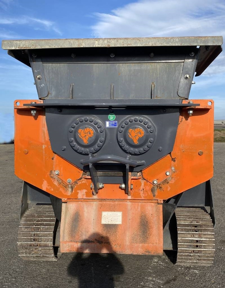 Arjes IMPAKTOR 250 EVOIII Tier3III 1er Main- - Mobilna drobilica: slika Arjes IMPAKTOR 250 EVOIII Tier3III 1er Main- - Mobilna drobilica Arjes IMPAKTOR 250 EVOIII Tier3III 1er Main- - Mobilna drobilica: slika Arjes IMPAKTOR 250 EVOIII Tier3III 1er Main- - Mobilna drobilica