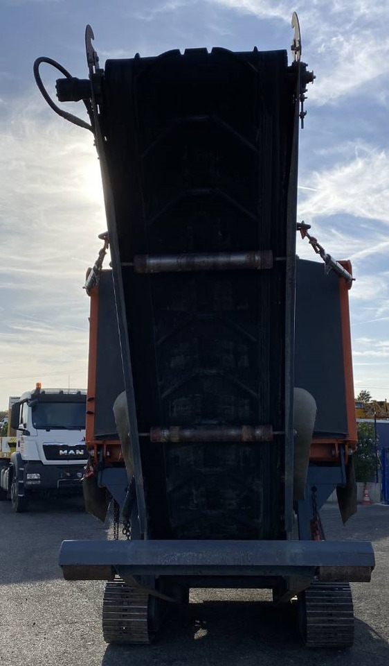 Arjes IMPAKTOR 250 EVOIII Tier3III 1er Main- - Mobilna drobilica: slika Arjes IMPAKTOR 250 EVOIII Tier3III 1er Main- - Mobilna drobilica Arjes IMPAKTOR 250 EVOIII Tier3III 1er Main- - Mobilna drobilica: slika Arjes IMPAKTOR 250 EVOIII Tier3III 1er Main- - Mobilna drobilica