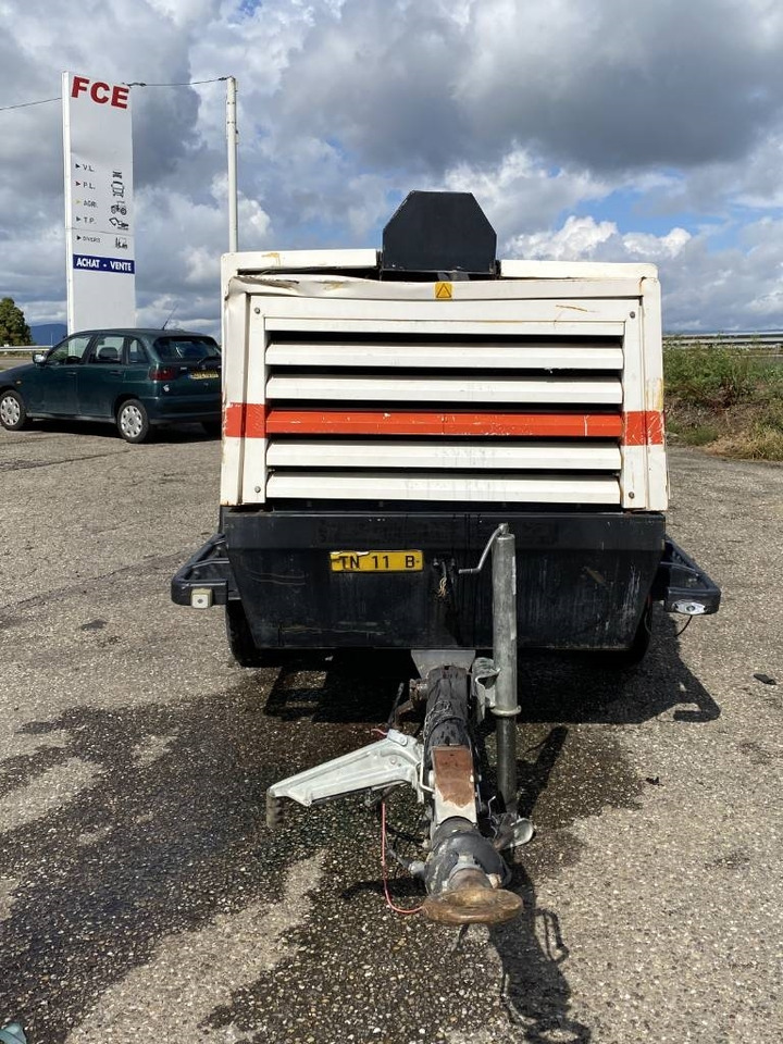 Atlas Copco XAS186DD Euro/Box Certificat CE endommagé - Zračni kompresor: slika Atlas Copco XAS186DD Euro/Box Certificat CE endommagé - Zračni kompresor Atlas Copco XAS186DD Euro/Box Certificat CE endommagé - Zračni kompresor: slika Atlas Copco XAS186DD Euro/Box Certificat CE endommagé - Zračni kompresor