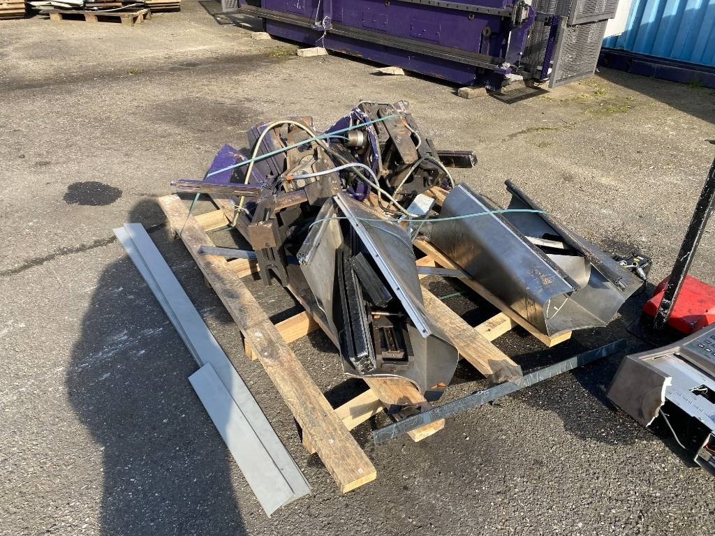 Apkant preša BEYELER Presse/Plieuse PR6 2000KNx4100MM endommagé: slika Apkant preša BEYELER Presse/Plieuse PR6 2000KNx4100MM endommagé Apkant preša BEYELER Presse/Plieuse PR6 2000KNx4100MM endommagé: slika Apkant preša BEYELER Presse/Plieuse PR6 2000KNx4100MM endommagé