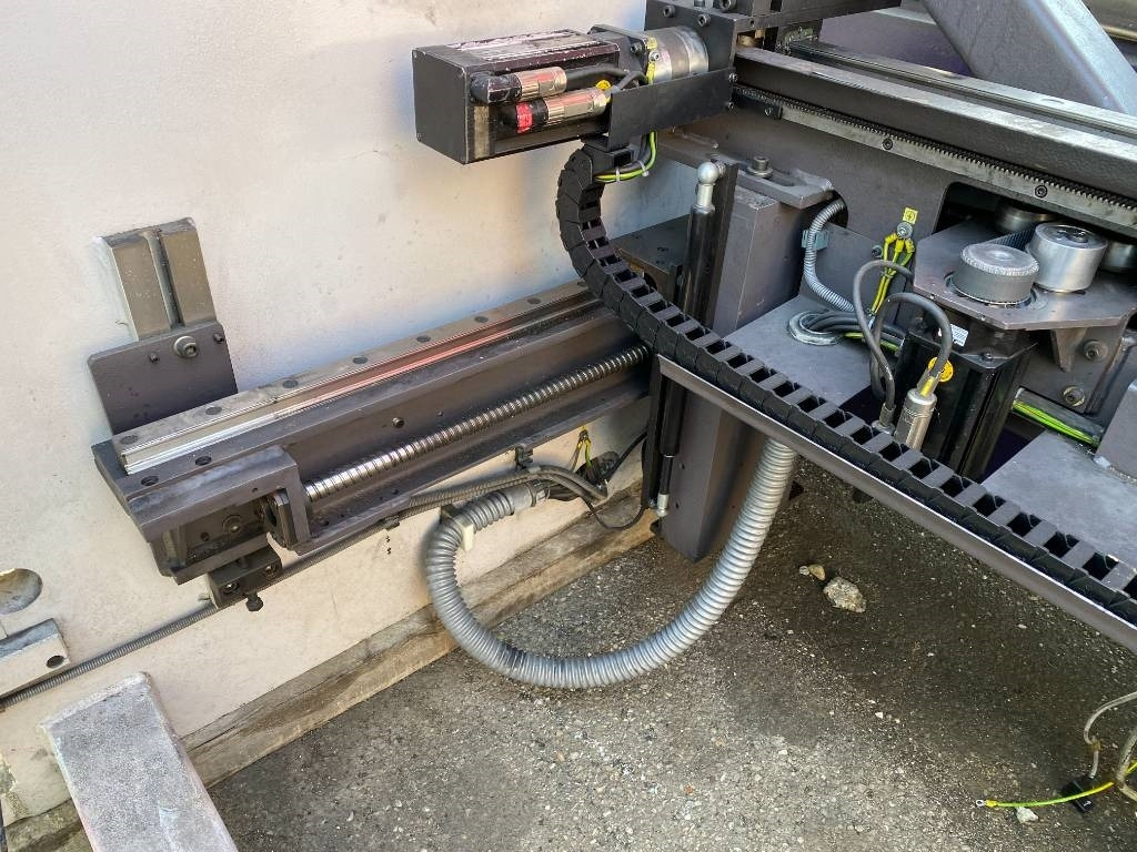 Apkant preša BEYELER Presse/Plieuse PR6 2000KNx4100MM endommagé: slika Apkant preša BEYELER Presse/Plieuse PR6 2000KNx4100MM endommagé Apkant preša BEYELER Presse/Plieuse PR6 2000KNx4100MM endommagé: slika Apkant preša BEYELER Presse/Plieuse PR6 2000KNx4100MM endommagé