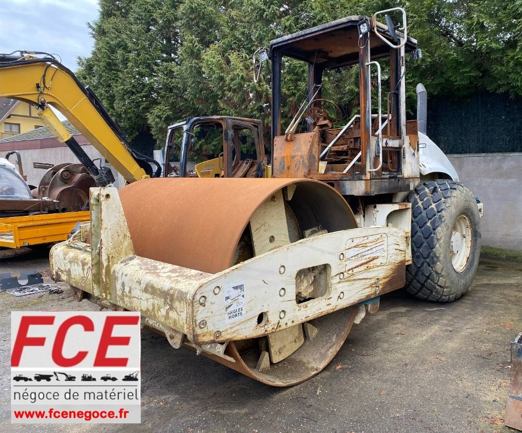 CAT CS-563E Origine Française /Certificat CE endommagé - Valjak: slika CAT CS-563E Origine Française /Certificat CE endommagé - Valjak CAT CS-563E Origine Française /Certificat CE endommagé - Valjak: slika CAT CS-563E Origine Française /Certificat CE endommagé - Valjak