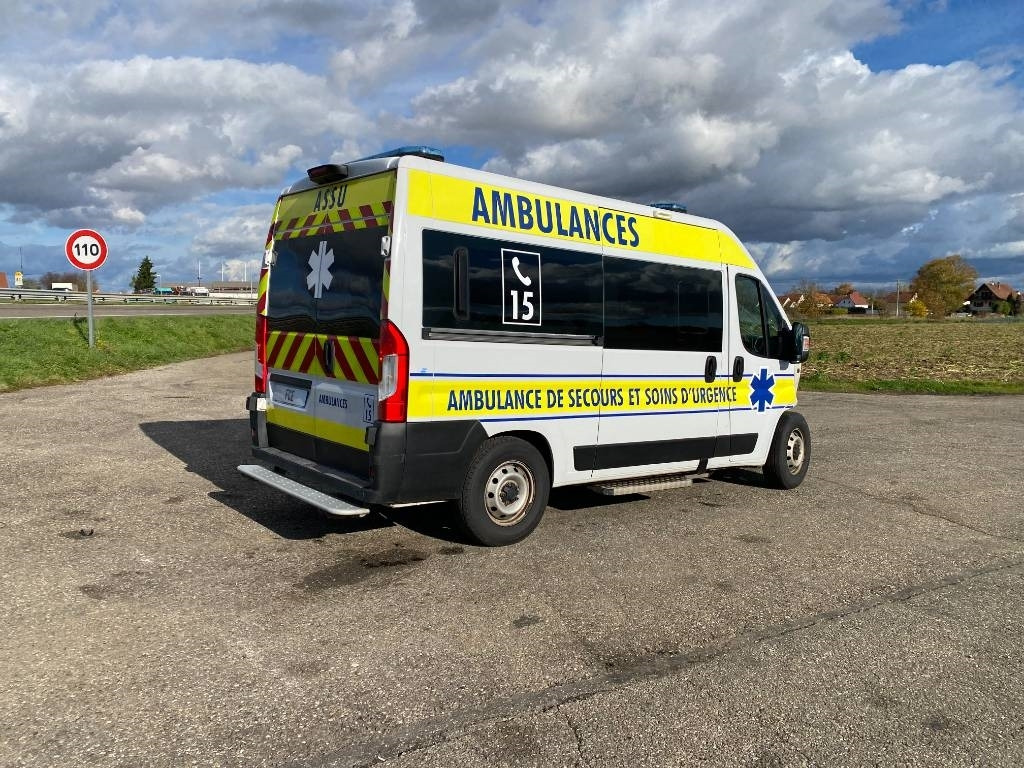 Fiat LES DAUPHINS/DUCATO TORINO 2.3M-Jet 160 endommagée - Dostavno vozilo sa zatvorenim sandukom: slika Fiat LES DAUPHINS/DUCATO TORINO 2.3M-Jet 160 endommagée - Dostavno vozilo sa zatvorenim sandukom Fiat LES DAUPHINS/DUCATO TORINO 2.3M-Jet 160 endommagée - Dostavno vozilo sa zatvorenim sandukom: slika Fiat LES DAUPHINS/DUCATO TORINO 2.3M-Jet 160 endommagée - Dostavno vozilo sa zatvorenim sandukom