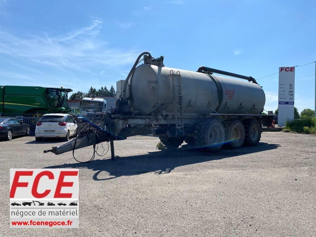 Fliegl WFG10100/Châssis Porteur-Citerne 24000Litres - Cisterna za gnojnicu: slika Fliegl WFG10100/Châssis Porteur-Citerne 24000Litres - Cisterna za gnojnicu Fliegl WFG10100/Châssis Porteur-Citerne 24000Litres - Cisterna za gnojnicu: slika Fliegl WFG10100/Châssis Porteur-Citerne 24000Litres - Cisterna za gnojnicu