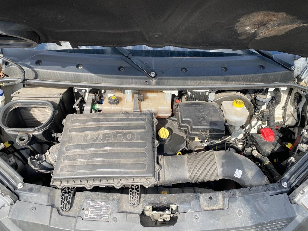 Podizna platforma montirana na kamion Iveco DAILY 35-140S / 2.3 Multijet 136-OIL&STEEL: slika Podizna platforma montirana na kamion Iveco DAILY 35-140S / 2.3 Multijet 136-OIL&STEEL Podizna platforma montirana na kamion Iveco DAILY 35-140S / 2.3 Multijet 136-OIL&STEEL: slika Podizna platforma montirana na kamion Iveco DAILY 35-140S / 2.3 Multijet 136-OIL&STEEL