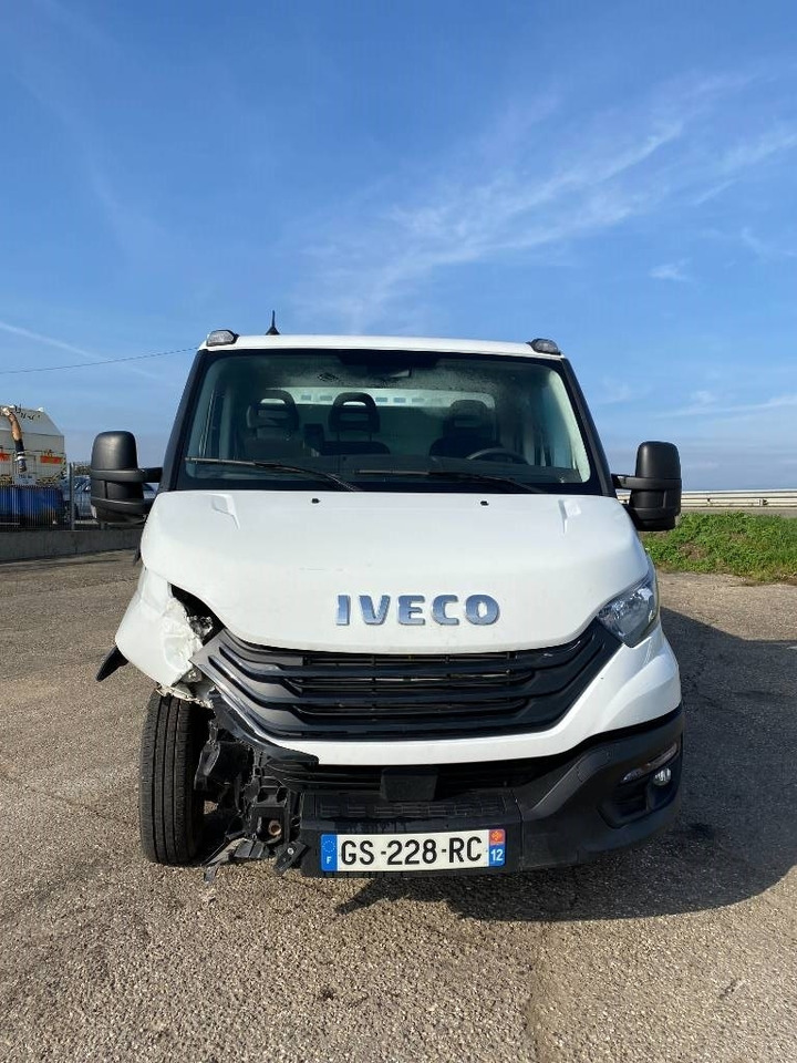 Iveco DAILY 35-180/35C18 3.0-180 M/Jet endommagé - Dostavno vozilo s ravnom platformom: slika Iveco DAILY 35-180/35C18 3.0-180 M/Jet endommagé - Dostavno vozilo s ravnom platformom Iveco DAILY 35-180/35C18 3.0-180 M/Jet endommagé - Dostavno vozilo s ravnom platformom: slika Iveco DAILY 35-180/35C18 3.0-180 M/Jet endommagé - Dostavno vozilo s ravnom platformom