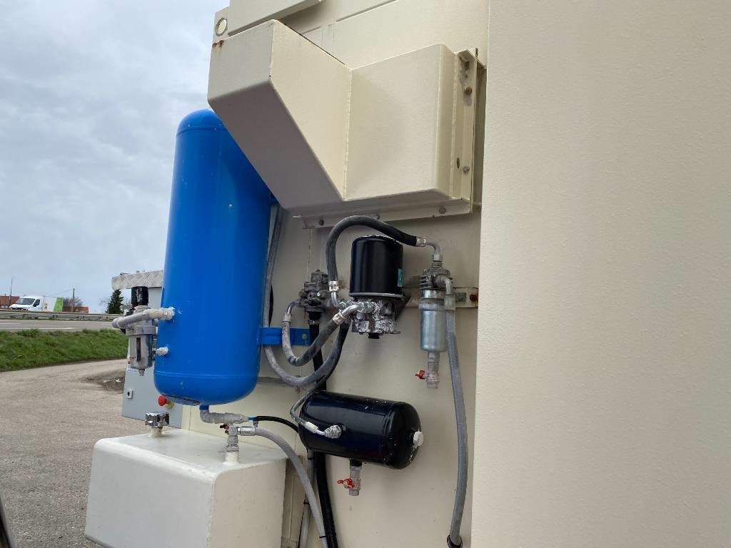 Kamper UNIVAC Aspirateur Mobile SC90DAV9AR-C: slika Kamper UNIVAC Aspirateur Mobile SC90DAV9AR-C Kamper UNIVAC Aspirateur Mobile SC90DAV9AR-C: slika Kamper UNIVAC Aspirateur Mobile SC90DAV9AR-C