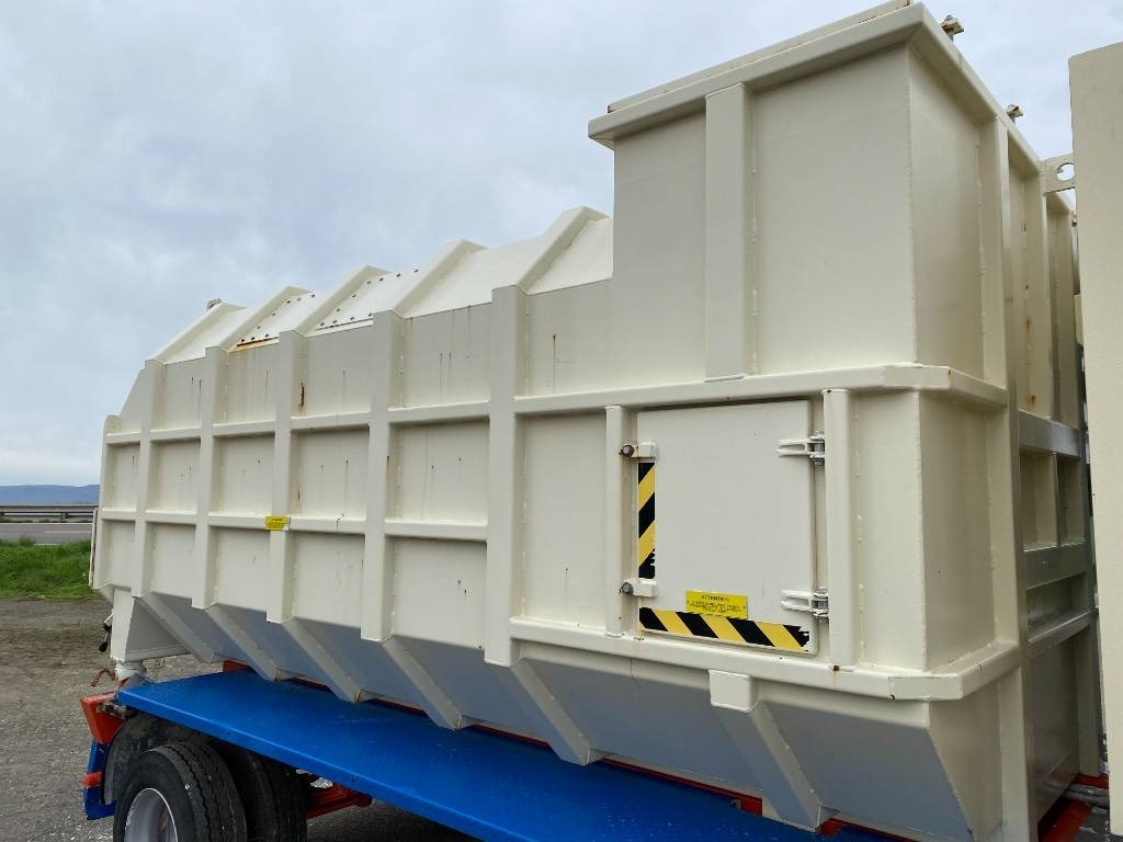 Kamper UNIVAC Aspirateur Mobile SC90DAV9AR-C: slika Kamper UNIVAC Aspirateur Mobile SC90DAV9AR-C Kamper UNIVAC Aspirateur Mobile SC90DAV9AR-C: slika Kamper UNIVAC Aspirateur Mobile SC90DAV9AR-C