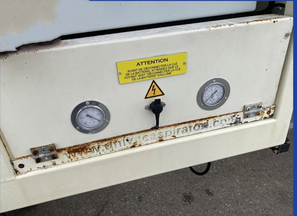 Kamper UNIVAC Aspirateur Mobile SC90DAV9AR-C: slika Kamper UNIVAC Aspirateur Mobile SC90DAV9AR-C Kamper UNIVAC Aspirateur Mobile SC90DAV9AR-C: slika Kamper UNIVAC Aspirateur Mobile SC90DAV9AR-C