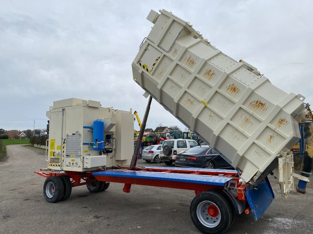 Kamper UNIVAC Aspirateur Mobile SC90DAV9AR-C: slika Kamper UNIVAC Aspirateur Mobile SC90DAV9AR-C Kamper UNIVAC Aspirateur Mobile SC90DAV9AR-C: slika Kamper UNIVAC Aspirateur Mobile SC90DAV9AR-C