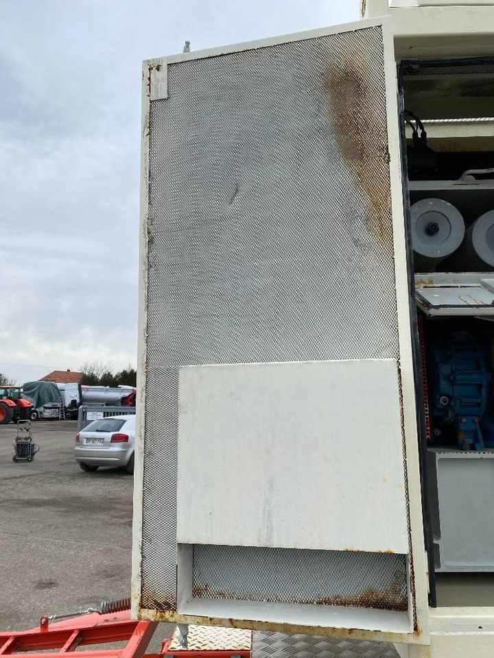 Kamper UNIVAC Aspirateur Mobile SC90DAV9AR-C: slika Kamper UNIVAC Aspirateur Mobile SC90DAV9AR-C Kamper UNIVAC Aspirateur Mobile SC90DAV9AR-C: slika Kamper UNIVAC Aspirateur Mobile SC90DAV9AR-C