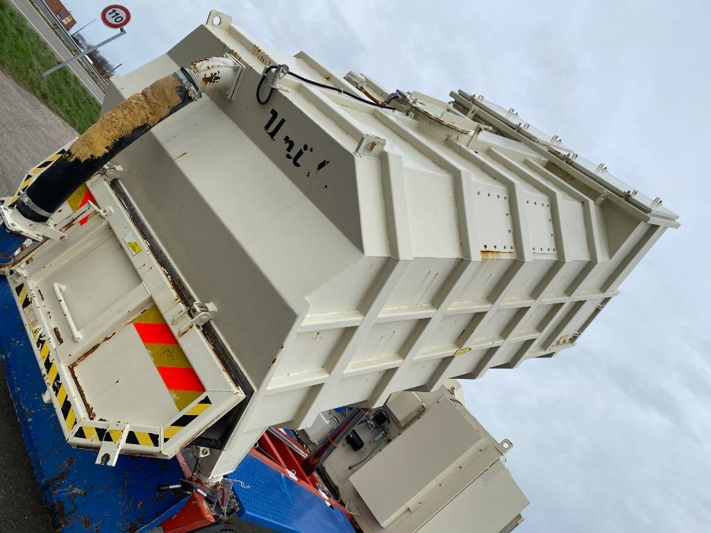 Kamper UNIVAC Aspirateur Mobile SC90DAV9AR-C: slika Kamper UNIVAC Aspirateur Mobile SC90DAV9AR-C Kamper UNIVAC Aspirateur Mobile SC90DAV9AR-C: slika Kamper UNIVAC Aspirateur Mobile SC90DAV9AR-C