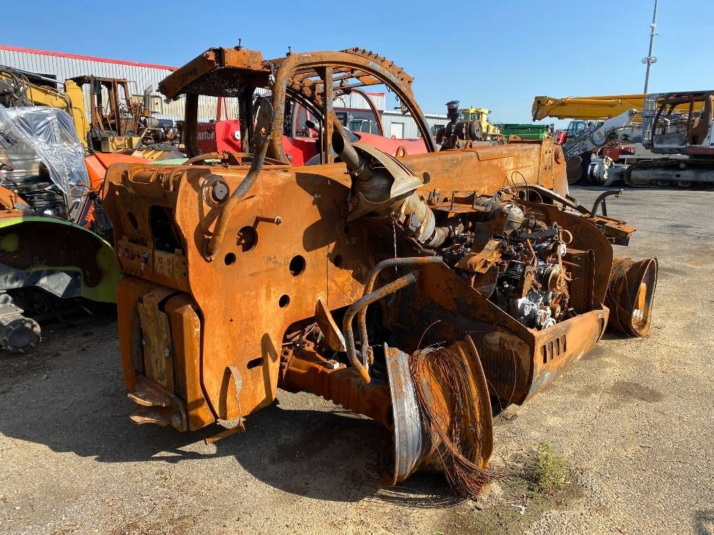 Manitou MLT 737 endommagé - Teleskopski rukovatelj: slika Manitou MLT 737 endommagé - Teleskopski rukovatelj Manitou MLT 737 endommagé - Teleskopski rukovatelj: slika Manitou MLT 737 endommagé - Teleskopski rukovatelj
