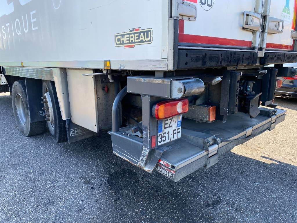 Kamion hladnjača Renault D-430 WIDE CHEREAU INOGAM/LEVIAND 120 endommagé: slika Kamion hladnjača Renault D-430 WIDE CHEREAU INOGAM/LEVIAND 120 endommagé