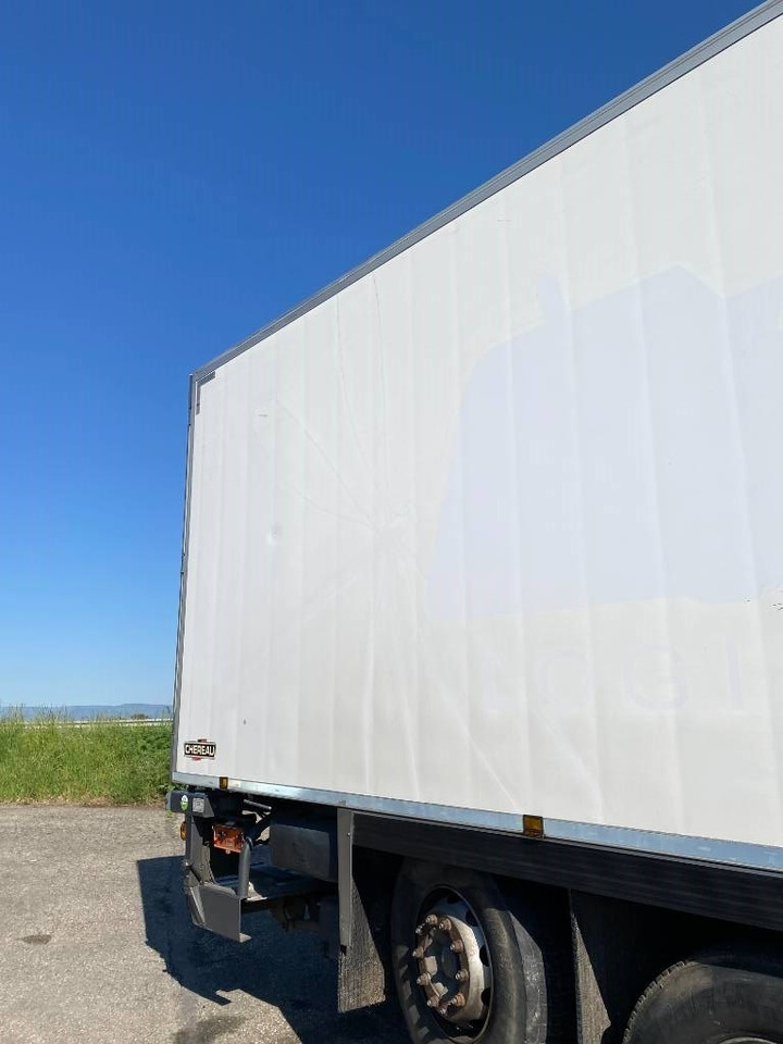 Kamion hladnjača Renault D-430 WIDE CHEREAU INOGAM/LEVIAND 120 endommagé: slika Kamion hladnjača Renault D-430 WIDE CHEREAU INOGAM/LEVIAND 120 endommagé