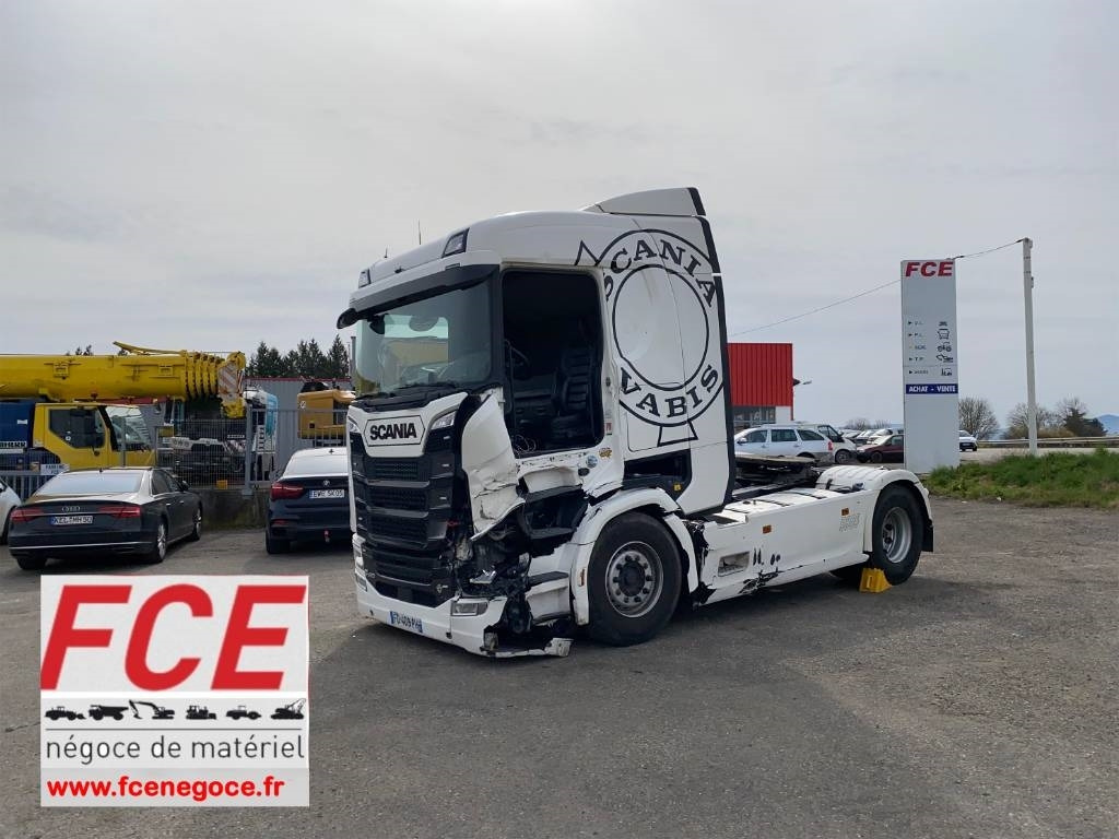 Scania S580 -V8 / RETARDER Carte grise française - Tegljač: slika Scania S580 -V8 / RETARDER Carte grise française - Tegljač Scania S580 -V8 / RETARDER Carte grise française - Tegljač: slika Scania S580 -V8 / RETARDER Carte grise française - Tegljač