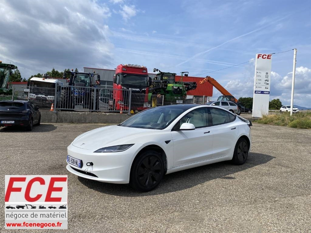 Tesla MODEL 3 5YJ3 Carte Grise Française endommagée - Automobil: slika Tesla MODEL 3 5YJ3 Carte Grise Française endommagée - Automobil Tesla MODEL 3 5YJ3 Carte Grise Française endommagée - Automobil: slika Tesla MODEL 3 5YJ3 Carte Grise Française endommagée - Automobil