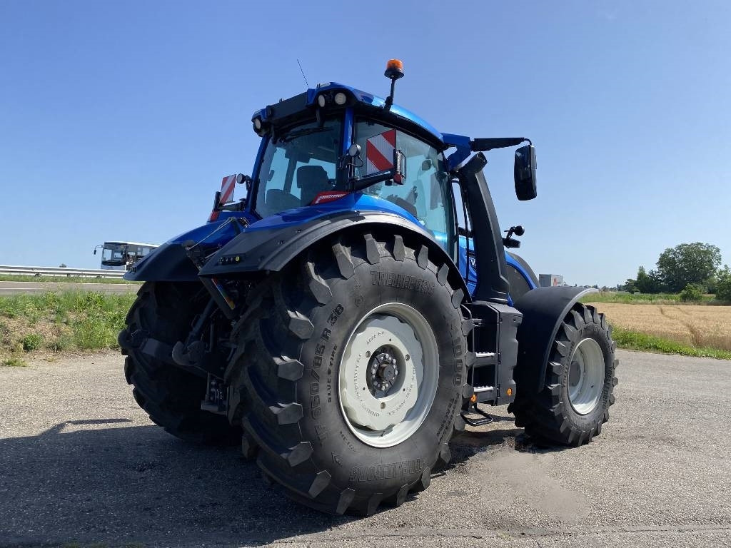Valtra Q 285 Carte Grise Française 1er Main endommagé - Traktor: slika Valtra Q 285 Carte Grise Française 1er Main endommagé - Traktor Valtra Q 285 Carte Grise Française 1er Main endommagé - Traktor: slika Valtra Q 285 Carte Grise Française 1er Main endommagé - Traktor
